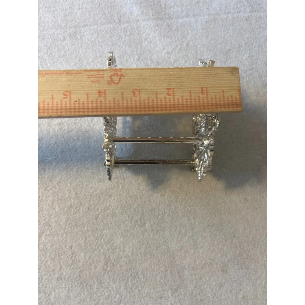 Silver Tone Grape Leaf Napkin Holder Vintage Table Decor